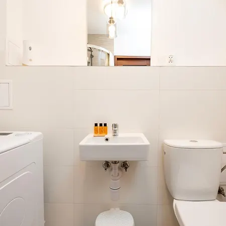 Park Ocalalych Modern Apartment